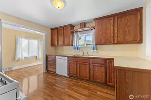 215 Milwaukee Blvd S, Pacific, WA 98047 - Photo 9