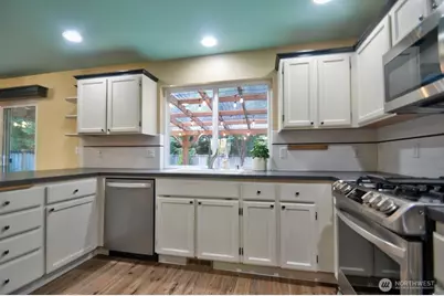 2927 Westside Drive NW, Olympia, WA 98502 - Photo 13