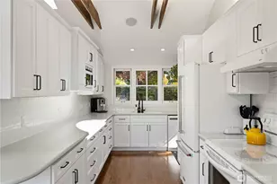 2837 12th Ave W, Seattle, WA 98119 - Photo 15