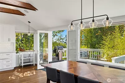 2837 12th Avenue W, Seattle, WA 98119 - Photo 11