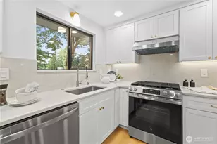633 221st St SW, Bothell, WA 98021 - Photo 15