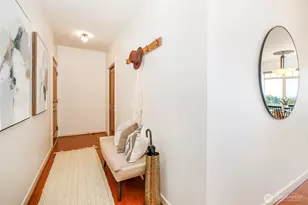 6015 Phinney Ave N, Seattle, WA 98103 - Photo 5