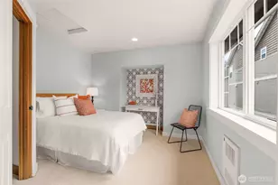 9121 23rd Ave NE, Seattle, WA 98115 - Photo 13