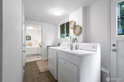 17716 Densmore Avenue N, Shoreline, WA 98133 - Photo 29