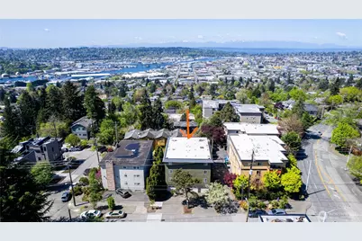 4511 Greenwood Avenue N #4, Seattle, WA 98103 - Photo 21