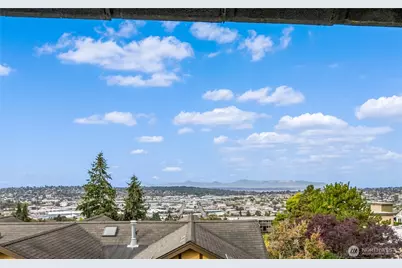 4511 Greenwood Avenue N #4, Seattle, WA 98103 - Photo 7