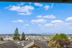 4511 Greenwood Ave N, Seattle, WA 98103 - Photo 7