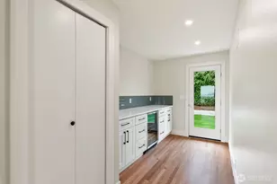 2425 NW Blue Ridge Dr, Seattle, WA 98177 - Photo 11