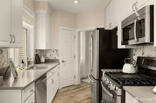 4234 249th Ct SE, Sammamish, WA 98029 - Photo 17