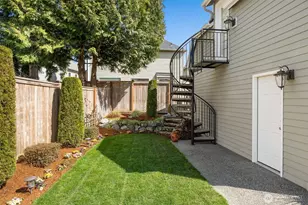 4234 249th Ct SE, Sammamish, WA 98029 - Photo 33