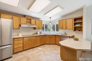 2306 Vista Ln, Anacortes, WA 98221 - Photo 5