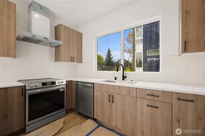 4701 C Wallingford Avenue N, Seattle, WA 98103 - Photo 5