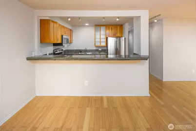 150 Melrose Avenue E #407, Seattle, WA 98102 - Photo 3