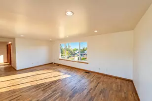 208 E Hillside Dr, Warden, WA 98857 - Photo 15