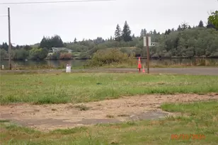 2249 Michigan Ave, Raymond, WA 98577 - Photo 5