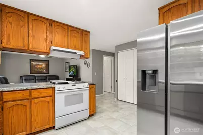 20003 SE 287th Street, Kent, WA 98042 - Photo 13