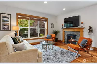 4122 A 42nd Avenue SW, Seattle, WA 98116 - Photo 3