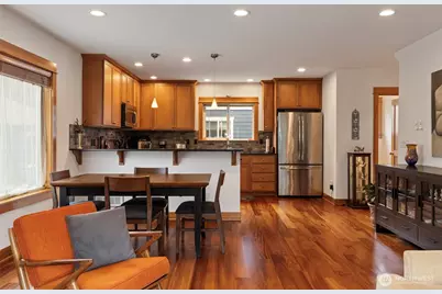 4122 A 42nd Avenue SW, Seattle, WA 98116 - Photo 5