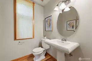 16 Florentia St, Seattle, WA 98109 - Photo 11