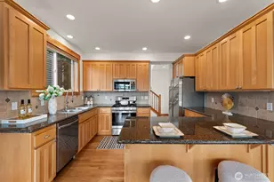 16 Florentia St, Seattle, WA 98109 - Photo 7