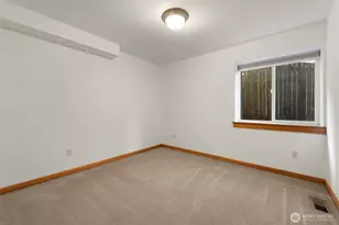 16 Florentia St, Seattle, WA 98109 - Photo 19