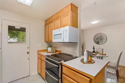 7419 212th Street SW #7, Edmonds, WA 98026 - Photo 11