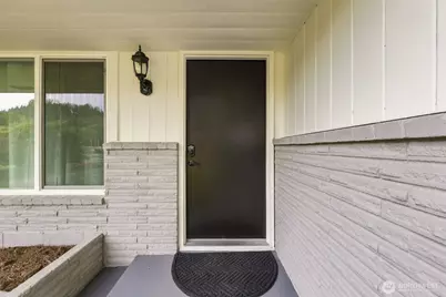 325 SE Andrews Street, Issaquah, WA 98027 - Photo 17