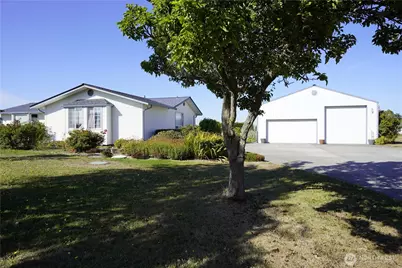 32 Majesty Way, Port Angeles, WA 98362 - Photo 1