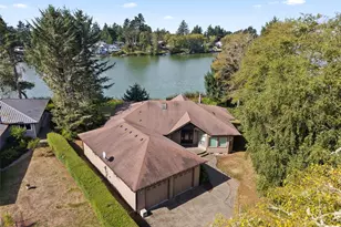 748 Kingfisher Ct SE, Ocean Shores, WA 98569 - Photo 3