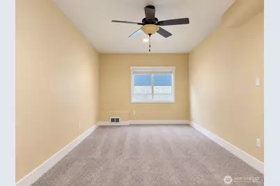98 NW Glade Court, Bremerton, WA 98311 - Photo 17