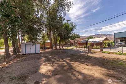 327 Easy Street, Wenatchee, WA 98801 - Photo 5