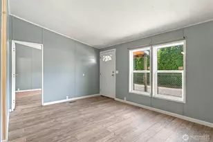 327 Easy St, Wenatchee, WA 98801 - Photo 7