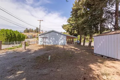 327 Easy Street, Wenatchee, WA 98801 - Photo 15