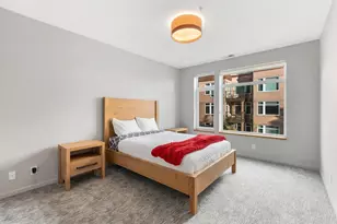 2000 Alaskan Wy, Seattle, WA 98121 - Photo 19