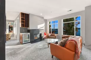 2000 Alaskan Wy, Seattle, WA 98121 - Photo 11