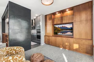 2000 Alaskan Wy, Seattle, WA 98121 - Photo 13