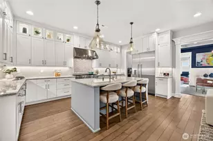 2300 126th Ave NE, Bellevue, WA 98005 - Photo 11