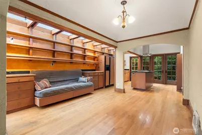 6705 56th Avenue S, Seattle, WA 98118 - Photo 5