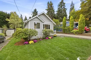 1723 NE 92nd St, Seattle, WA 98115 - Photo 3