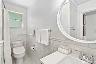 1723 NE 92nd St, Seattle, WA 98115 - Photo 31