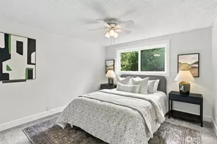 1723 NE 92nd St, Seattle, WA 98115 - Photo 25