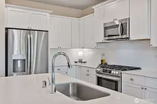 13611 197th St E, Graham, WA 98338 - Photo 5
