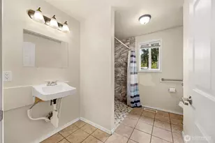 4209 191st St SW, Lynnwood, WA 98036 - Photo 17