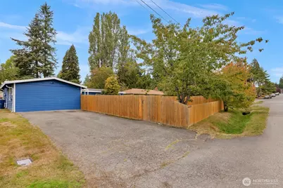 4209 191st Street SW, Lynnwood, WA 98036 - Photo 29