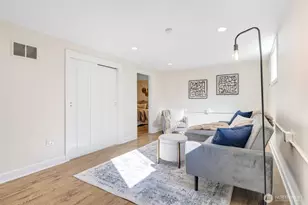 8007 Wallingford Ave N, Seattle, WA 98103 - Photo 13