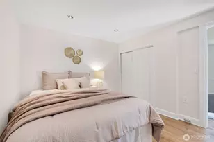 8007 Wallingford Ave N, Seattle, WA 98103 - Photo 15