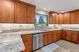 617 Oakland Ave, Centralia, WA 98531 - Photo 11