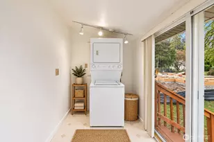 12205 44th Ave S, Tukwila, WA 98178 - Photo 11