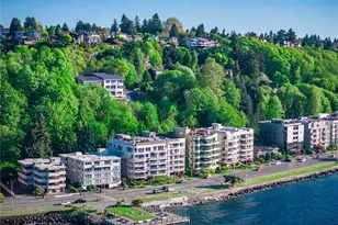 1019 California Ln SW, Seattle, WA 98116 - Photo 9