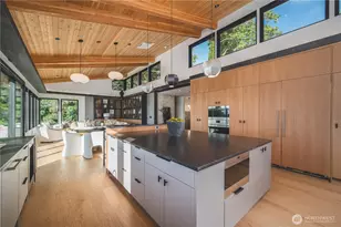 1017 California Ln SW, Seattle, WA 98116 - Photo 13